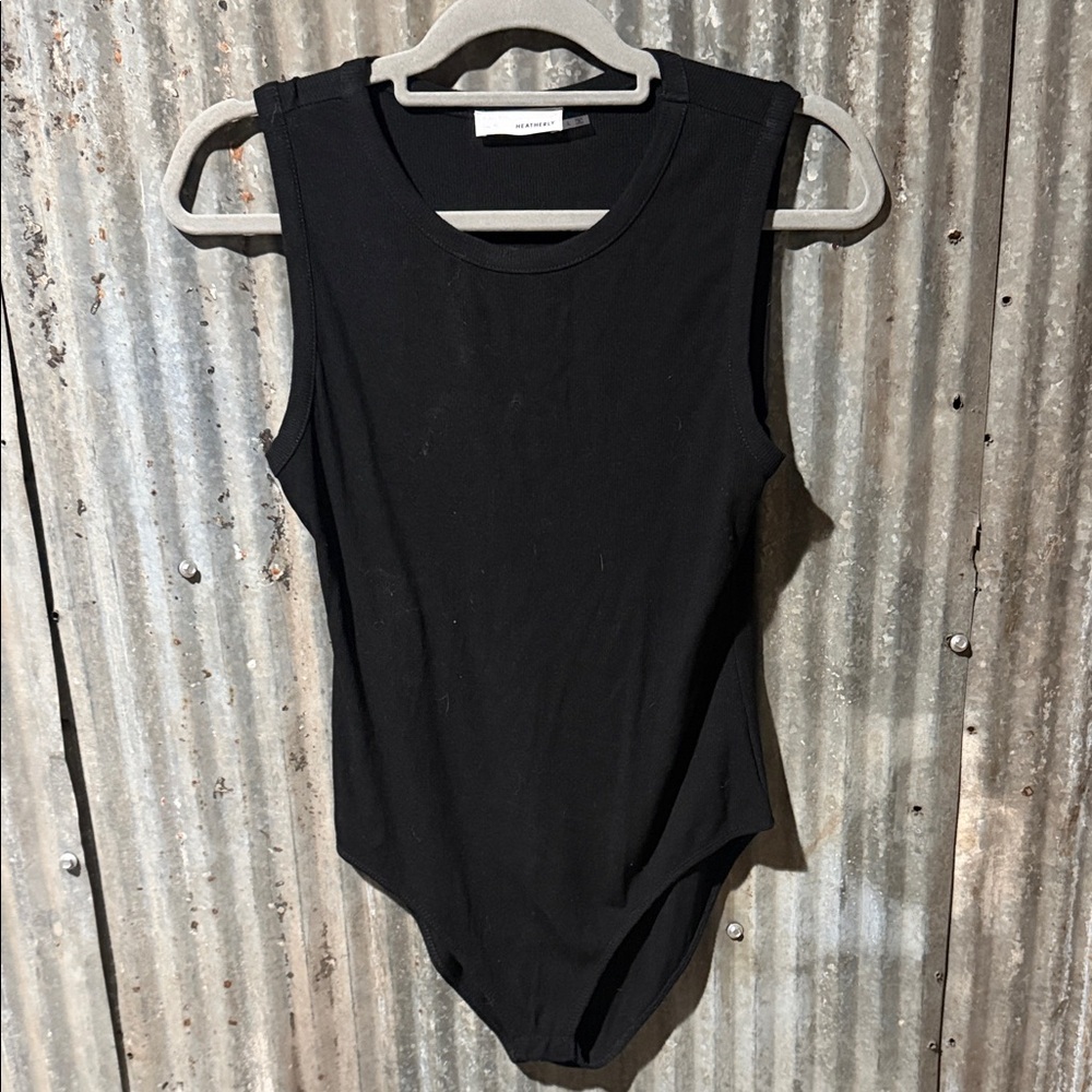 Elegant Black Sleeveless Bodysuit